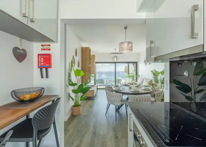 Alma Do Mar Luxury - Ocean Front Apartment *